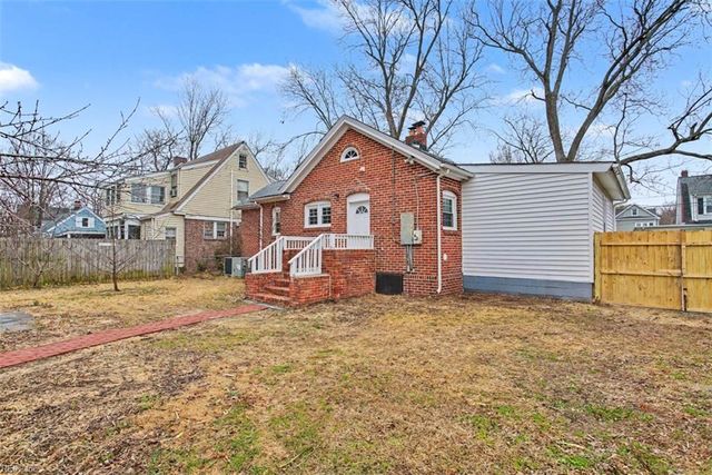 1633 Leckie ST, Portsmouth, VA 23704