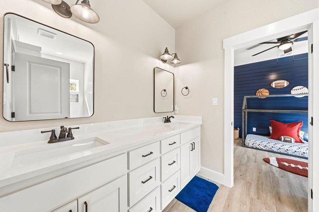 181 Augusta DR, Wimberley, TX 78676