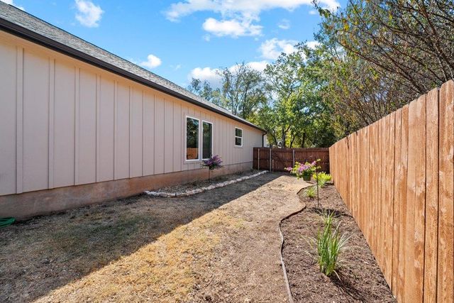 181 Augusta DR, Wimberley, TX 78676