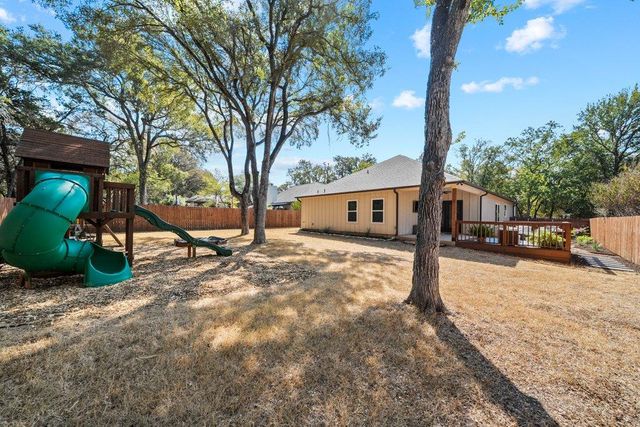 181 Augusta DR, Wimberley, TX 78676