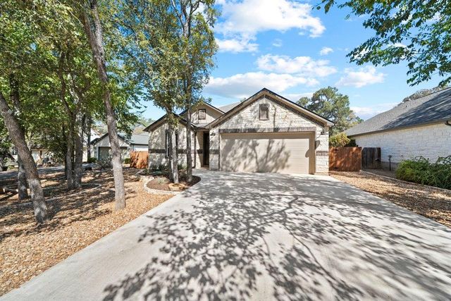 181 Augusta DR, Wimberley, TX 78676