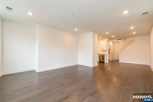 341 Main, Little Falls, NJ 07424