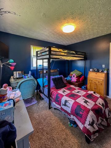 241 8th Avenue, Clay City, KY 40312