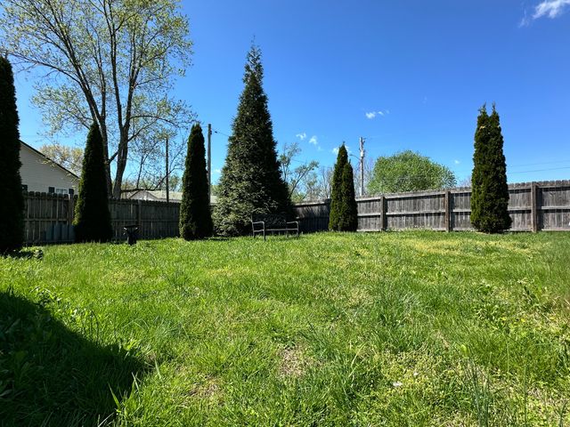 241 8th Avenue, Clay City, KY 40312