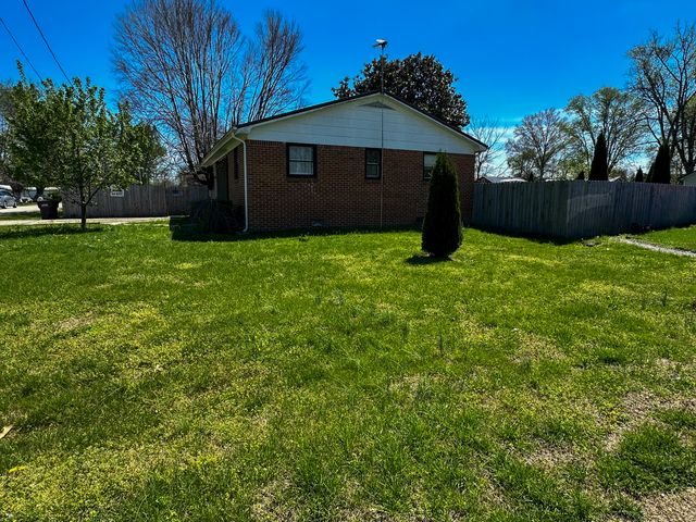 241 8th Avenue, Clay City, KY 40312