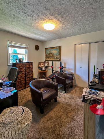 241 8th Avenue, Clay City, KY 40312