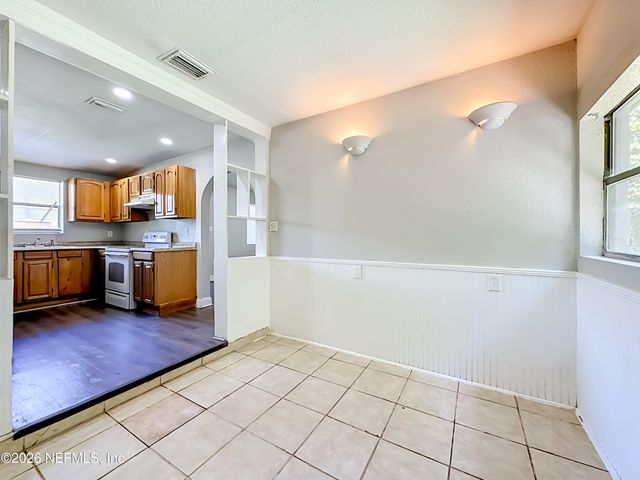 3811 SPRING PARK Road, Jacksonville, FL 32207