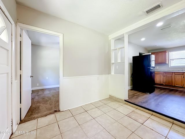 3811 SPRING PARK Road, Jacksonville, FL 32207
