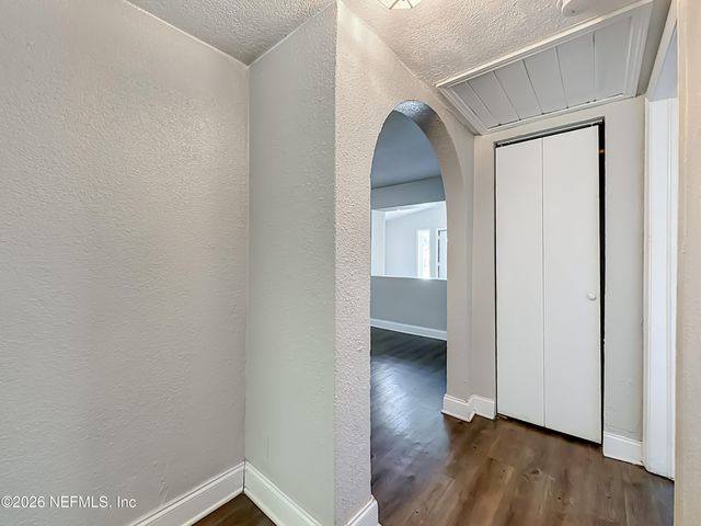 3811 SPRING PARK Road, Jacksonville, FL 32207