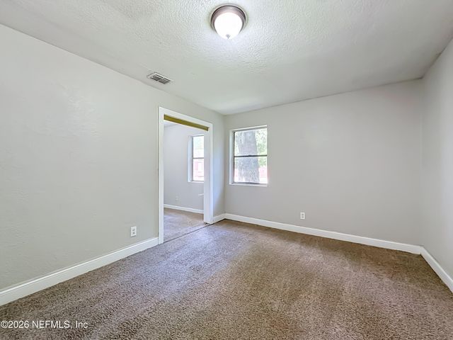 3811 SPRING PARK Road, Jacksonville, FL 32207
