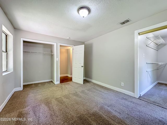 3811 SPRING PARK Road, Jacksonville, FL 32207