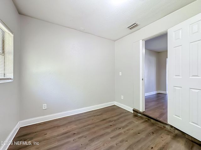 3811 SPRING PARK Road, Jacksonville, FL 32207