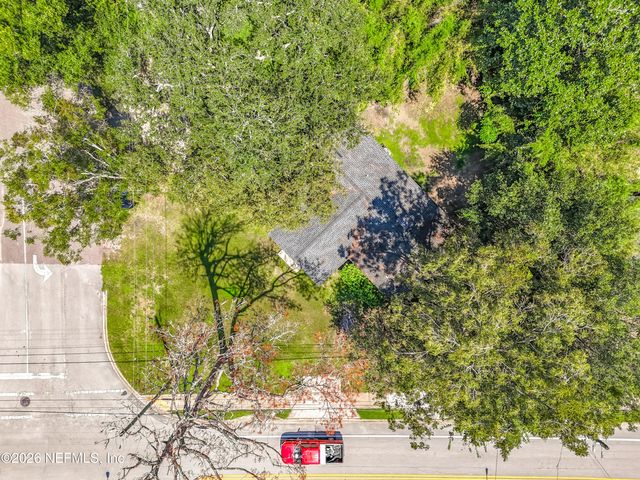 3811 SPRING PARK Road, Jacksonville, FL 32207