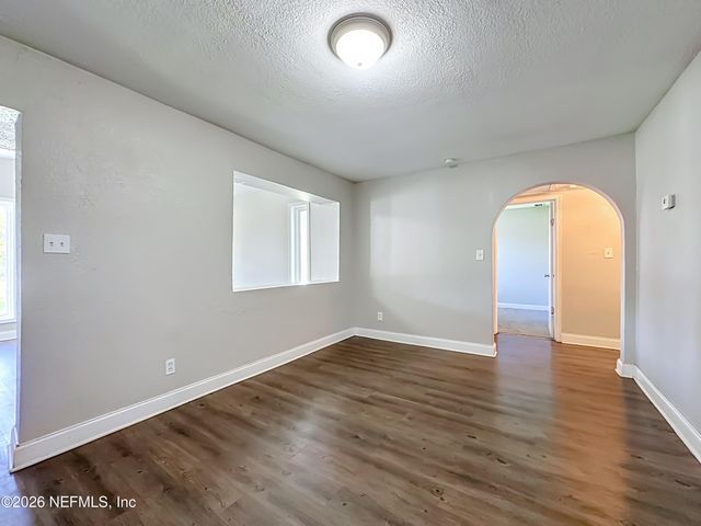 3811 SPRING PARK Road, Jacksonville, FL 32207