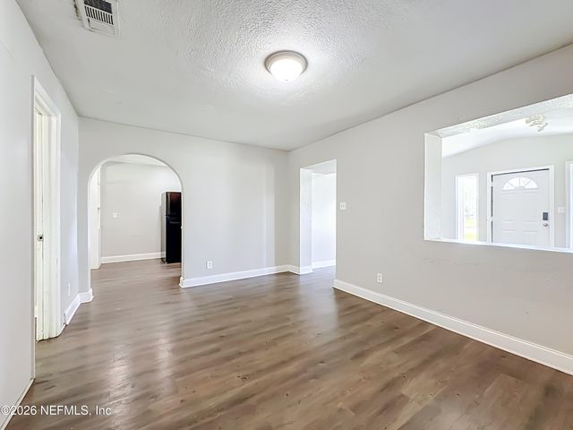 3811 SPRING PARK Road, Jacksonville, FL 32207