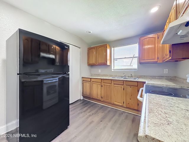 3811 SPRING PARK Road, Jacksonville, FL 32207
