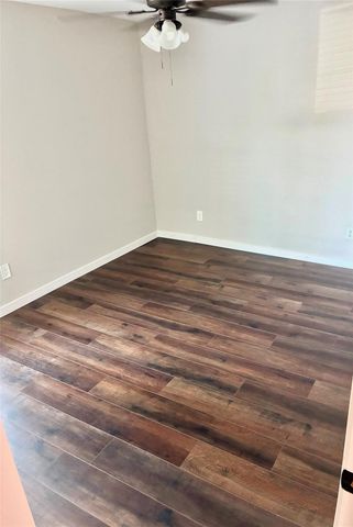 9815 Rocky Hollow Road, La Porte, TX 77571