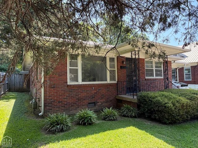 1514 S Main St, Jonesboro, AR 72401