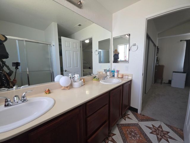 2715 Dogwood Ct, Stockton, CA 95210