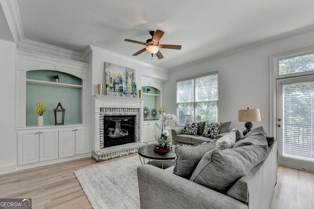 6961 Fellowship Lane, Flowery Branch, GA 30542