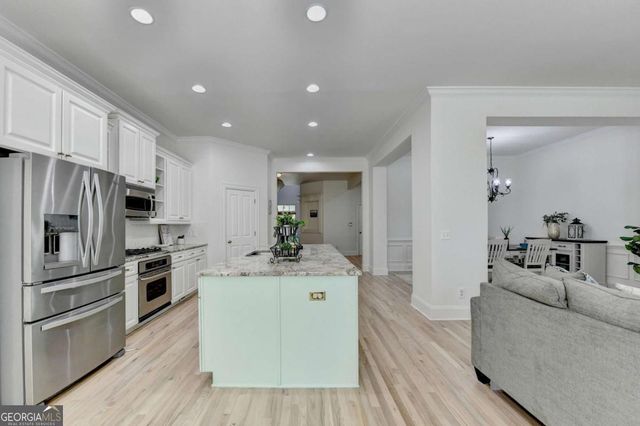 6961 Fellowship Lane, Flowery Branch, GA 30542