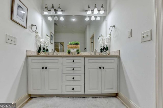 6961 Fellowship Lane, Flowery Branch, GA 30542