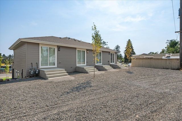916 2nd St, Cheney, WA 99004