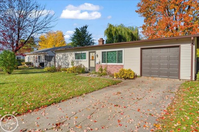 2553 Spruce Street, Port Huron, MI 48060