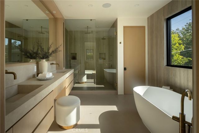 4140 Kraft Avenue, Studio City, CA 91604
