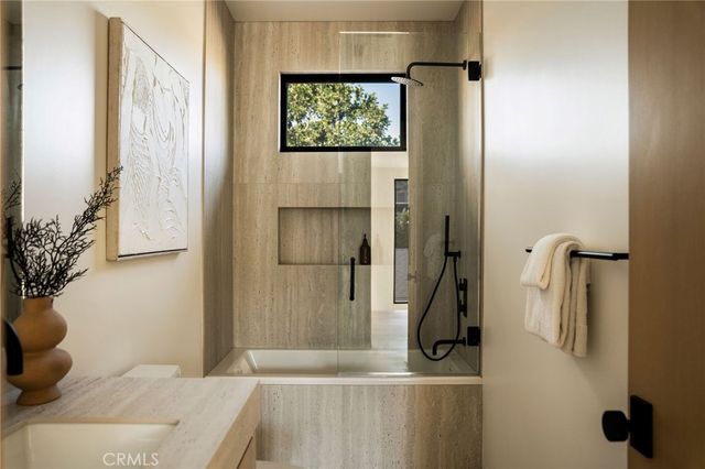 4140 Kraft Avenue, Studio City, CA 91604