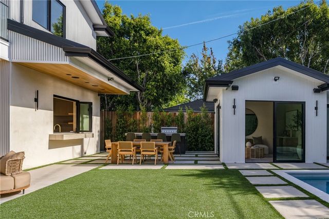 4140 Kraft Avenue, Studio City, CA 91604