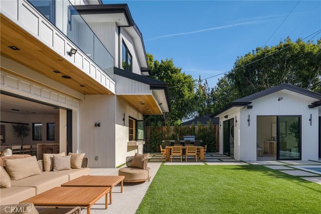 4140 Kraft Avenue, Studio City, CA 91604