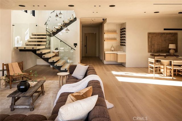 4140 Kraft Avenue, Studio City, CA 91604