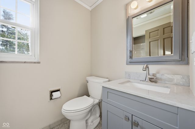 8131 Englewood Road, Indianapolis, IN 46240