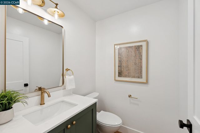 25 Snowberry Lane, Orinda, CA 94563