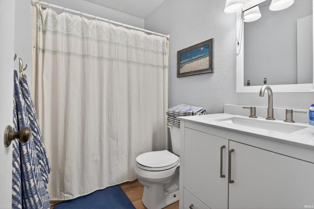 2013 Foxboro Drive, Fort Wayne, IN 46818