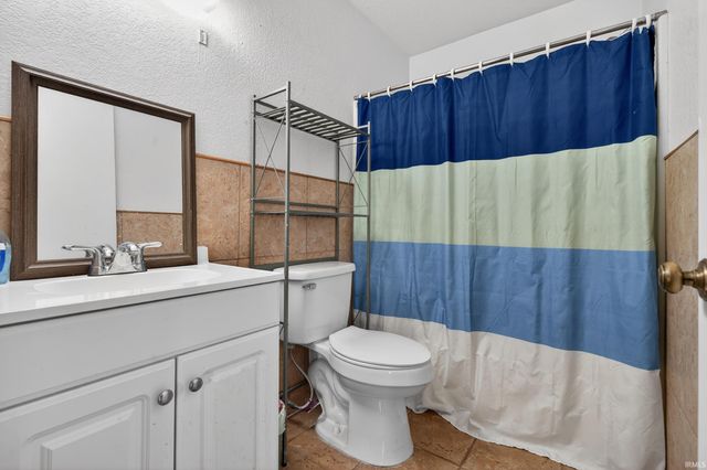 2013 Foxboro Drive, Fort Wayne, IN 46818