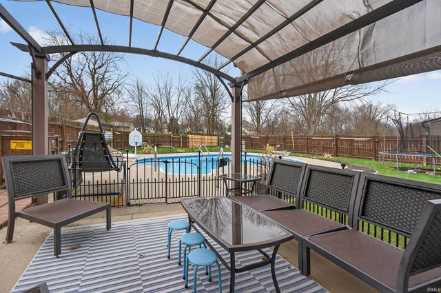 2013 Foxboro Drive, Fort Wayne, IN 46818