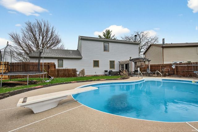 2013 Foxboro Drive, Fort Wayne, IN 46818