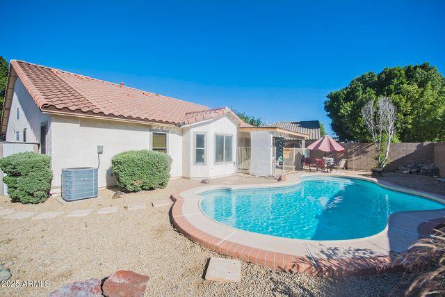 9935 W IRMA Lane, Peoria, AZ 85382