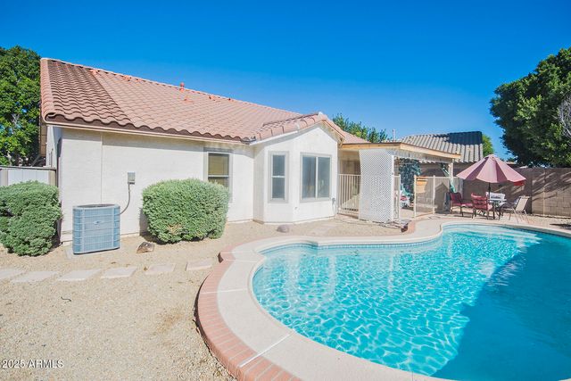 9935 W IRMA Lane, Peoria, AZ 85382