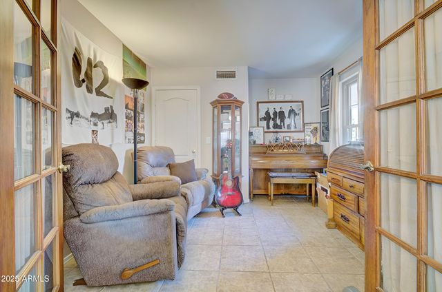 9935 W IRMA Lane, Peoria, AZ 85382