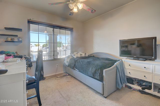 9935 W IRMA Lane, Peoria, AZ 85382