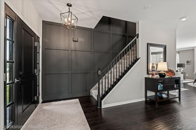 1161 Glass Lake Circle, Oxford Charter Township, MI 48371