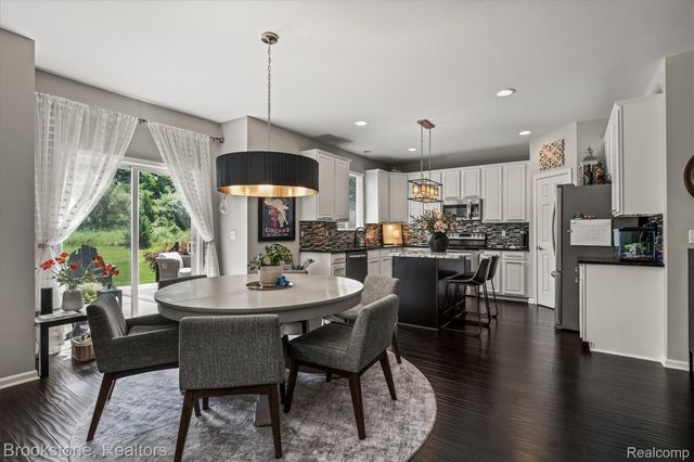 1161 Glass Lake Circle, Oxford Charter Township, MI 48371