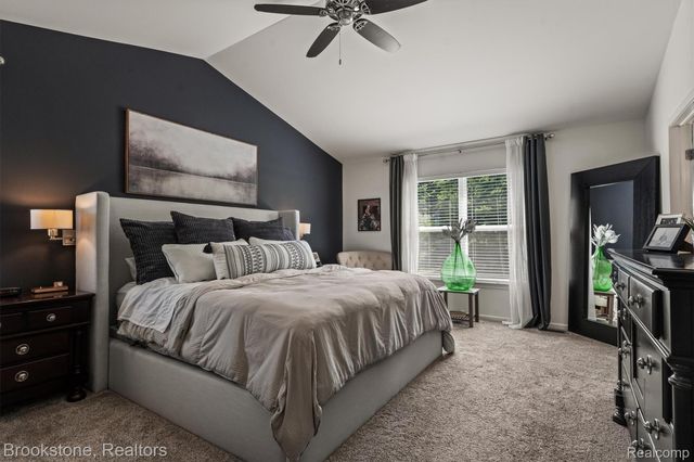 1161 Glass Lake Circle, Oxford Charter Township, MI 48371