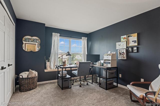 1161 Glass Lake Circle, Oxford Charter Township, MI 48371