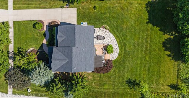 1161 Glass Lake Circle, Oxford Charter Township, MI 48371