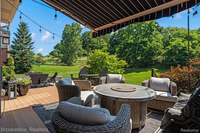 1161 Glass Lake Circle, Oxford Charter Township, MI 48371