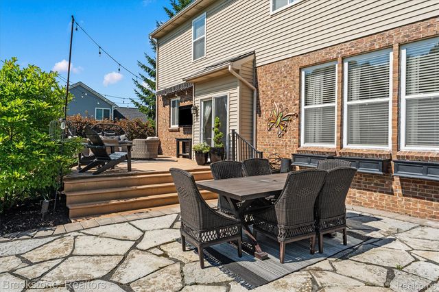 1161 Glass Lake Circle, Oxford Charter Township, MI 48371